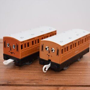 Thomas the Train and Friends Annie and Clarabel Train Car 2002 TrackMaster